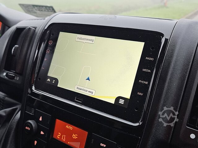 Kombi z wysokim dachem CITROEN JUMPER 2.2 L4H2 Maxi Airco