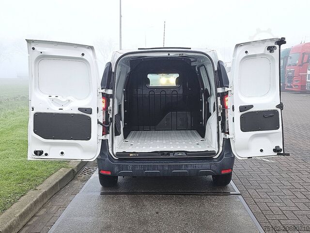 Walizka DACIA DOKKER 1.5 DCI 75