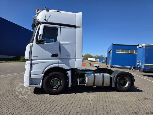 Standaard trekker MERCEDES-BENZ 1845 LS, Retrader, 2 Tanks, Blatt/ Luft, Klima