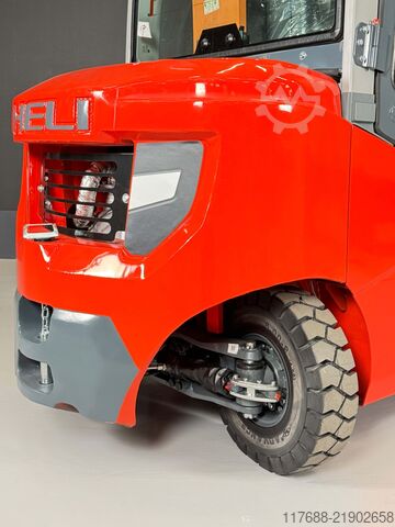 Μπροστινός φορτωτής ντίζελ Heli CPCD25-G3- Diesel - 2,5t - 4,7m Hub - Garantie