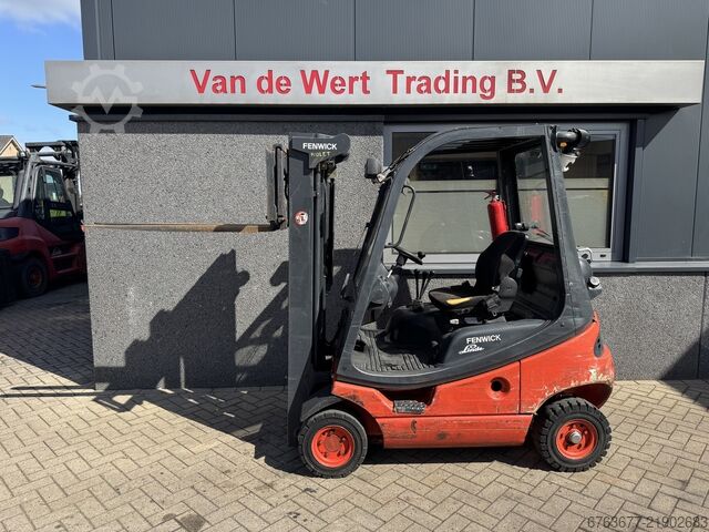 Linde H16T-03 Triplo 445 Freelift / Sideshift LPG 2005 LINDE H16T-03 Triplo 445 Freelift / Sideshift LPG 2005