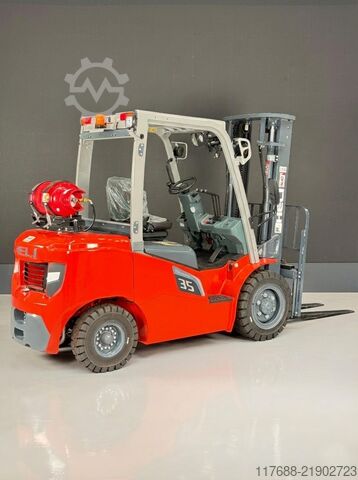 Čelní nakladač na LPG Heli CPYD35-G3- GAS  2,5t 3,3m Hub - KUBOTA - Garantie