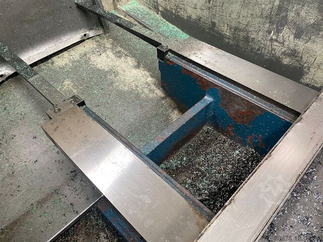 Verticaal bewerkingscentrum FEELER FMV 1700