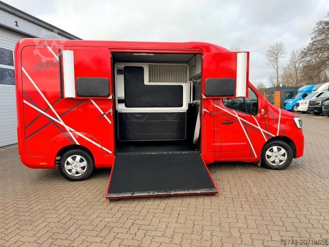 Livestock transporter RENAULT Master STX Haras 3 sitzer