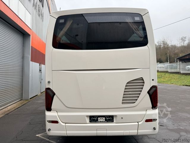 Távolsági autóbusz SETRA S 516 MD 51+2+1