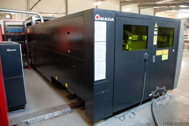 Lasersnijmachine met automatisering AMADA PROMECAM Fiber FLC3015AJ 2kW