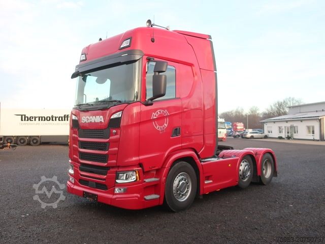 Standard tractor unit Scania S 500 Super 6x2/4 mit verstellbarer Sattelkupplung