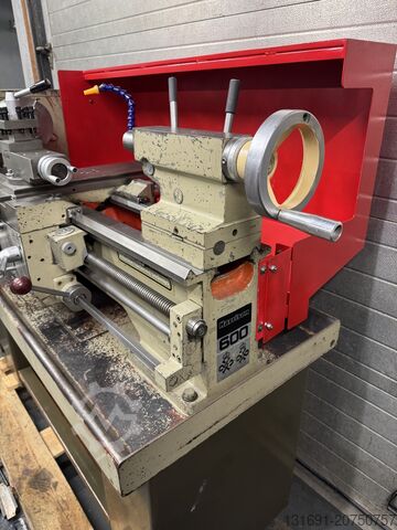 Harrison M300 Draaibank Harrison M300