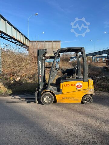Electric 4-wheel forklift Jungheinrich EFG 425k GE120 470DZ