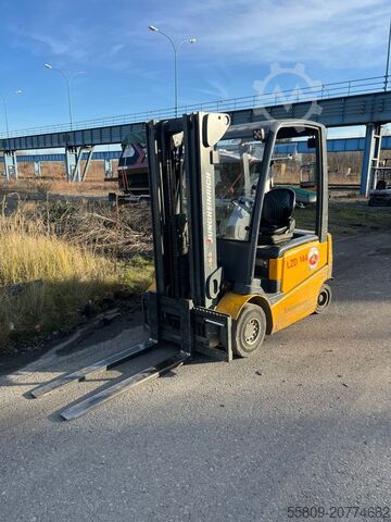 Electric 4-wheel forklift Jungheinrich EFG 425k GE120 470DZ