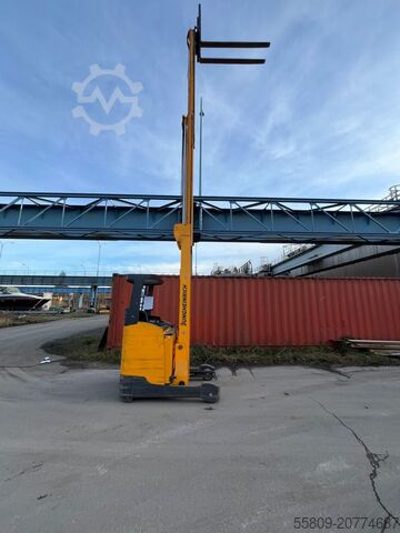 Reach Truck Jungheinrich ETV 216 // Batterie 2018 // 8300mm HH
