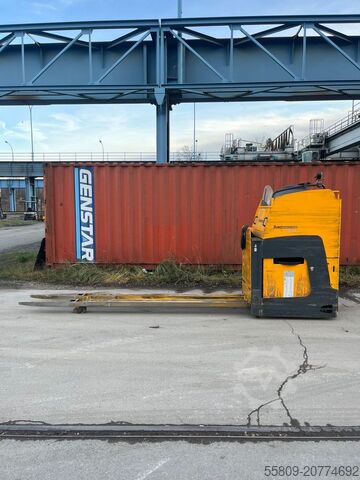 Electric Pallet Truck Jungheinrich ESE 355