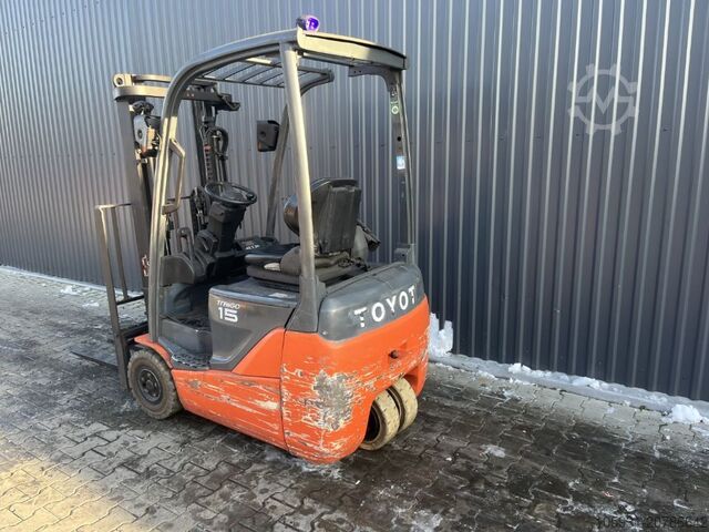 Electric 3-wheel forklift Toyota 8FBET15