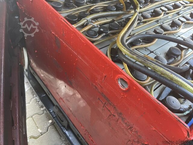 Carretilla eléctrica de 4 ruedas Linde E25L-01