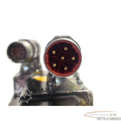 Unidad de control KUKA 1FK7034-5AZ91-1ZZ9 - Z Servomotor Z = S09 SN YF C351