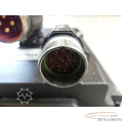 Vezérlőegység KUKA Kuka 1FK7103-5AF81-1YY3-Z Servo Motor SN: YFV950655147002