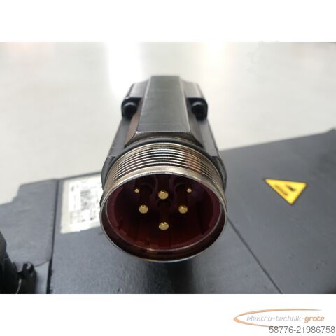 Vezérlőegység KUKA Kuka 1FK7105-5AY81-1YY3-Z Servo Motor SN: YFVD50670449010