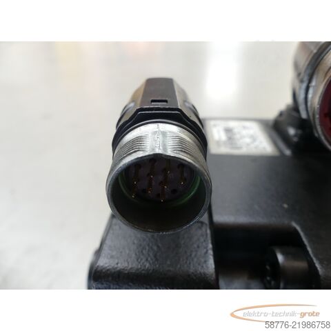 Vezérlőegység KUKA Kuka 1FK7105-5AY81-1YY3-Z Servo Motor SN: YFVD50670449010