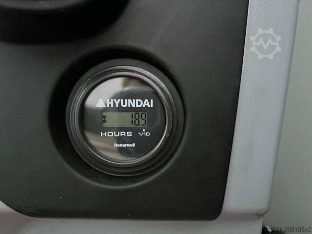 Bandgrävare Hyundai R 210 (New / Non CE Certified)