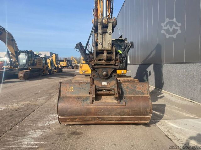 Koparka gąsienicowa Liebherr R 926 LC