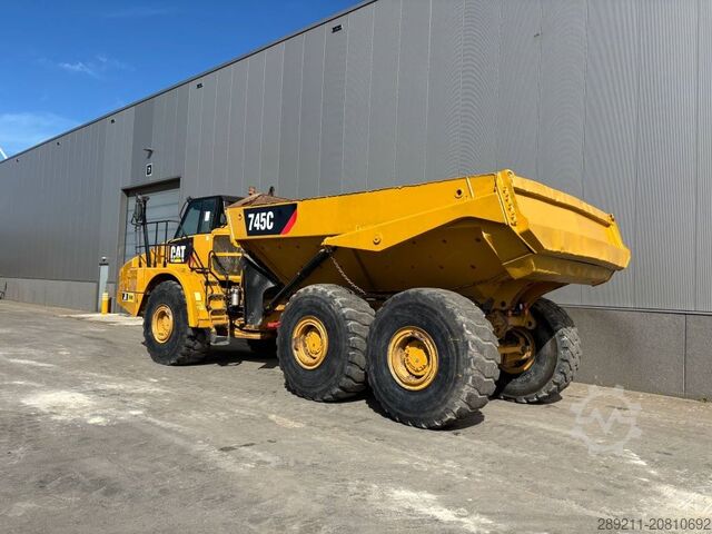 Wywrotka CAT 745 C