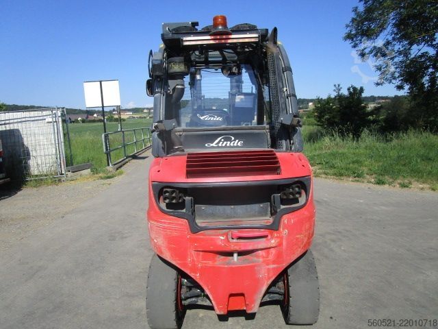 Wózek widłowy z silnikiem wysokoprężnym Linde H35D-02 Zinkenversteller + Seitenschieber