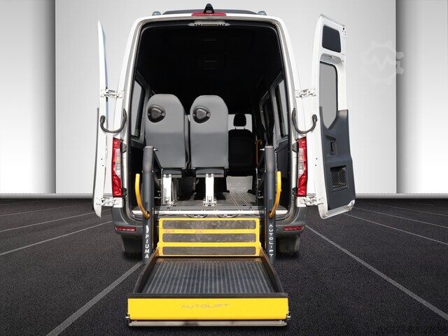 Fourgon Mercedes-Benz Sprinter 317 CDI Kombi,Rollstuhllift,8Sitze