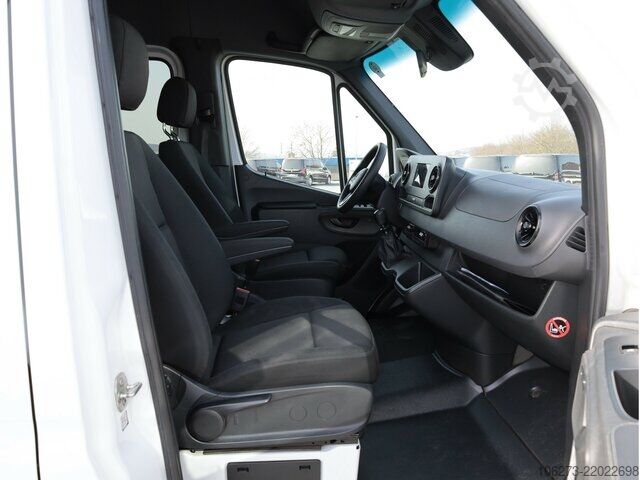 Fourgon Mercedes-Benz Sprinter 317 CDI Kombi,Rollstuhllift,8Sitze