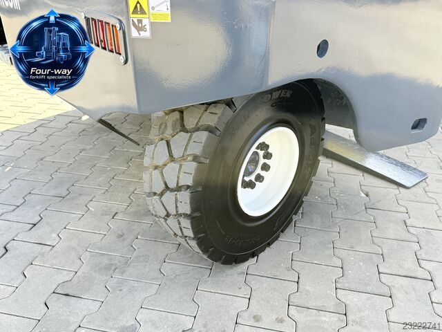 Stivuitor cu patru direcții Combilift C7500 DIESEL DUPLEX 4550 POSITIONER