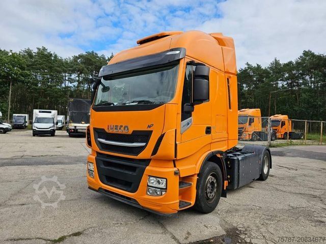 Standard tractor unit IVECO 460,Retrader,Standklima, voll durchrep., CNG