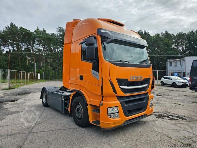 Standard tractor unit IVECO 460,Retrader,Standklima, voll durchrep., CNG