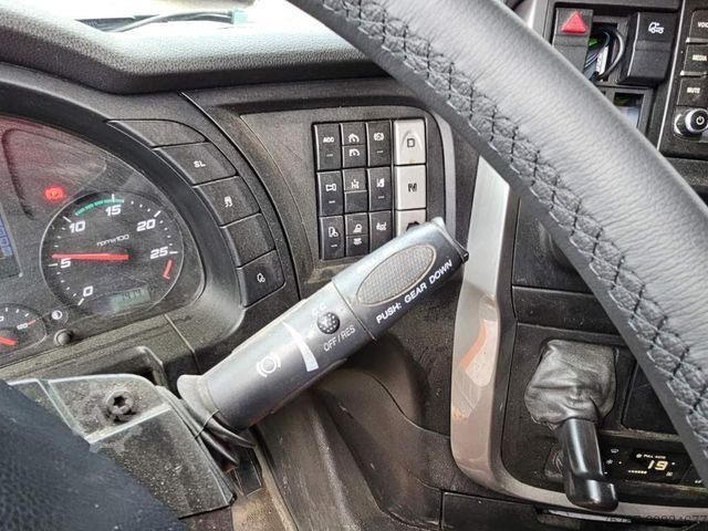 Standard tractor unit IVECO 460,Retrader,Standklima, voll durchrep., CNG