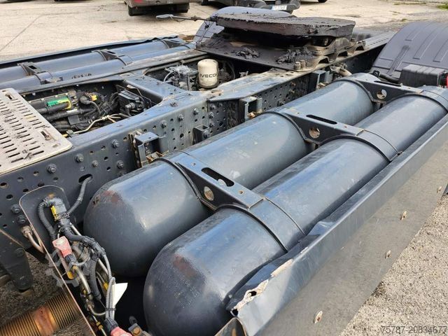 Standard tractor unit IVECO 460,Retrader,Standklima, voll durchrep., CNG