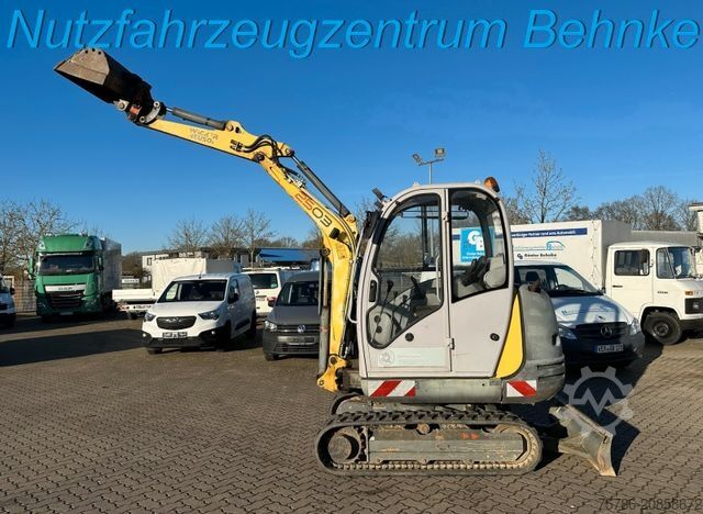 Mini excavator WACKER 2503 RD/ 4.559 Bh/ Schaufel