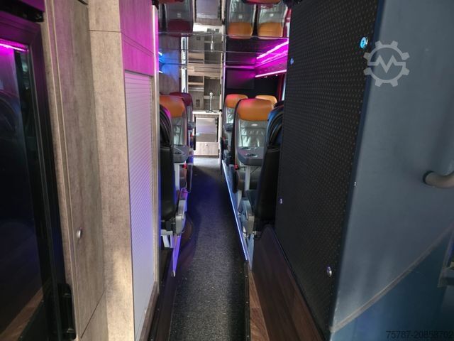 Double decker NEOPLAN Skyliner 3 Sterne,ZF Intarder, 6+1+1,Dopplestock