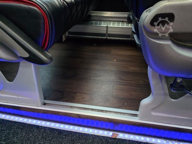 Double decker NEOPLAN Skyliner 3 Sterne,ZF Intarder, 6+1+1,Dopplestock