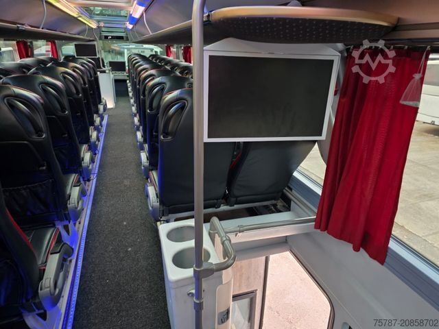 Double decker NEOPLAN Skyliner 3 Sterne,ZF Intarder, 6+1+1,Dopplestock