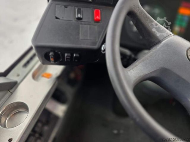 City bus MERCEDES-BENZ O530 NF,Linie, Klima, Standheizung, 31+57+1, EEV