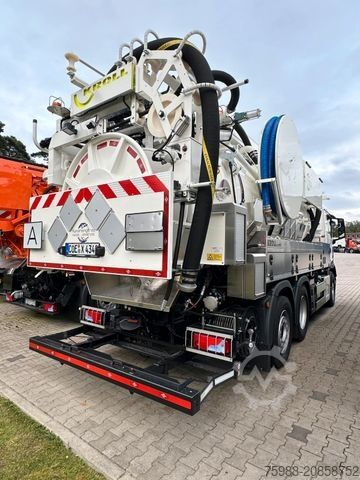 Vacuum tank truck MAN TGS 26.480 6x2 mit Kroll ADR Kombi und Simultan