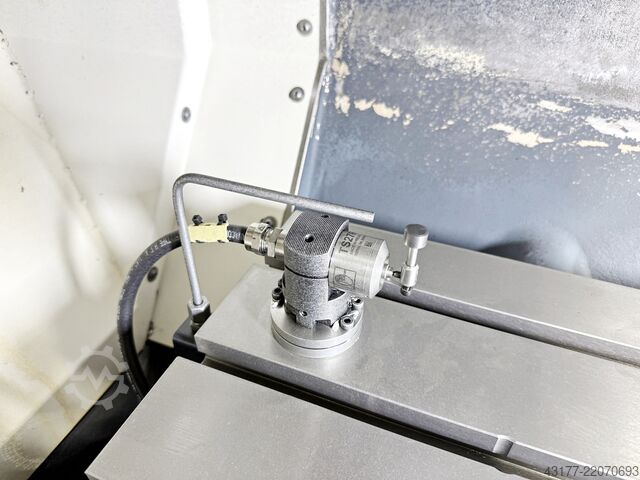 Pionowe centrum obróbcze CNC DMG MORI M1 - Plus - Sinumerik 828D