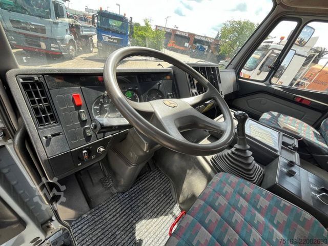 Ladbil med lad MERCEDES-BENZ SK 25316x4 Pritsche Kran Atlas 205.1