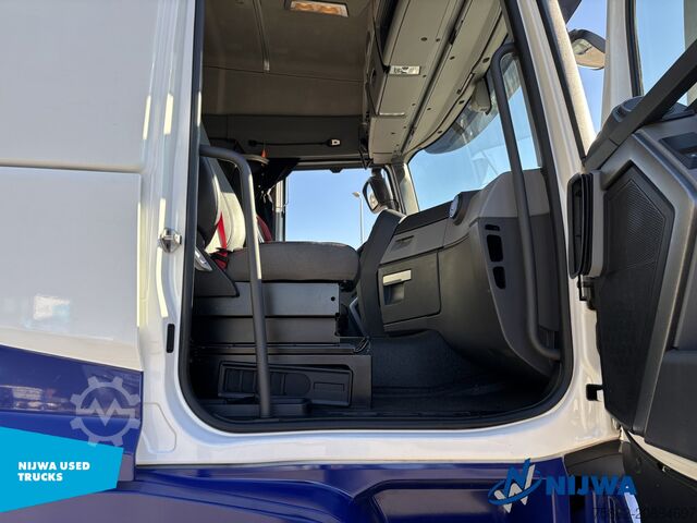 Standard-SZM Renault T 430 4x2 Standkachel + Koelkast