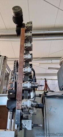 Bewerkingscentrum MAKA CR 27T