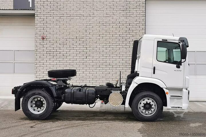 Standaard-SZM Volkswagen Constellation 17.250 BB SA Tractor Head (3 units)