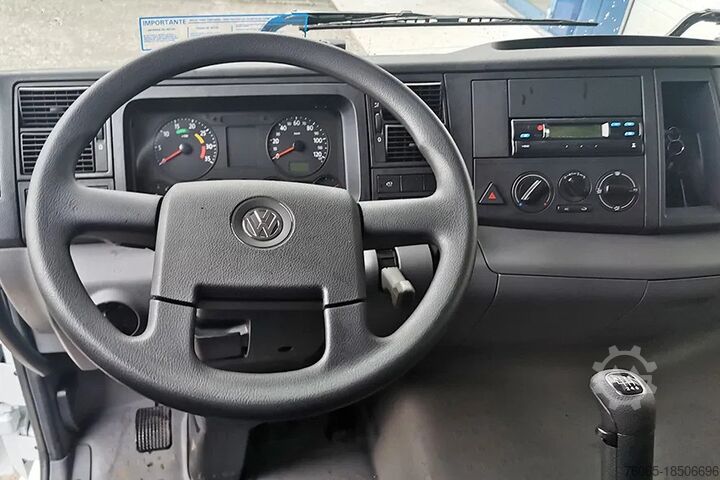 Standaard-SZM Volkswagen Constellation 17.250 BB SA Tractor Head (3 units)