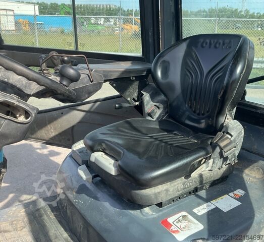 Diesel Forklifts Toyota 02-8FDJ35 Dieselstapler
