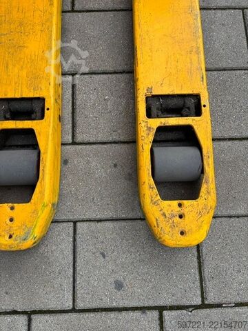 Electric Pallet Trucks Jungheinrich EJE 116 (Batterie aus 2021)