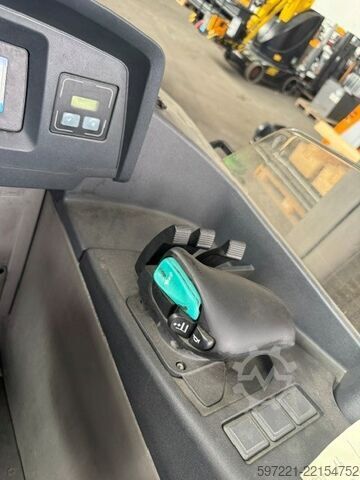 Reachtrucks Jungheinrich ETV C16
