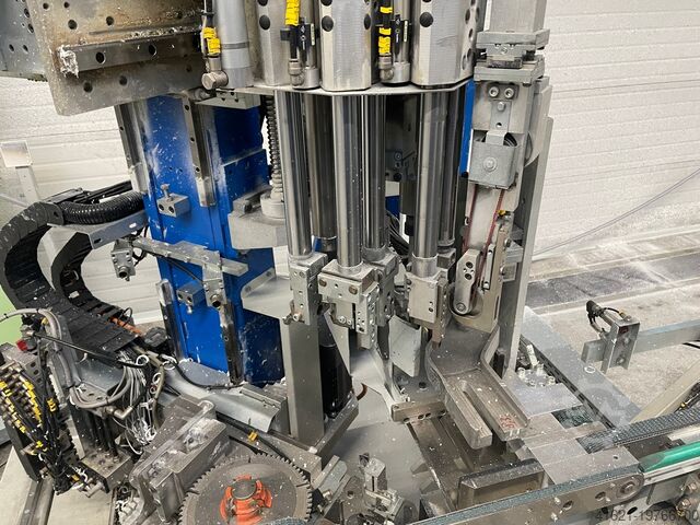 Volledige productielijn URBAN, Memmingen 2 x AKS 6910/4- 30/40, SV 815,.....