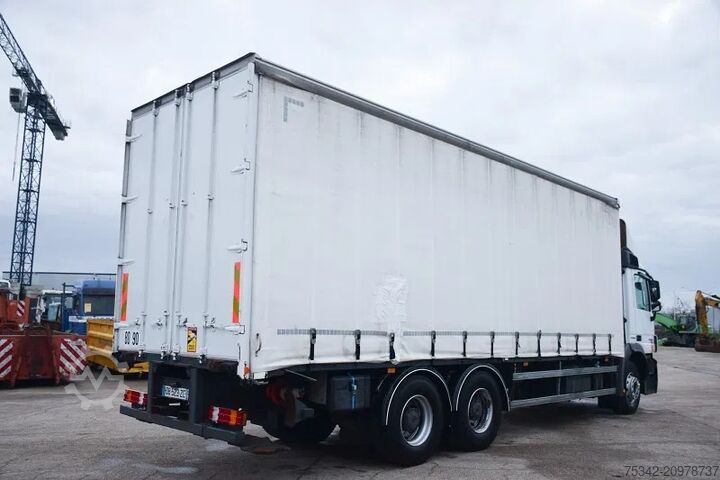Glidende presenning Mercedes-Benz Actros 2636